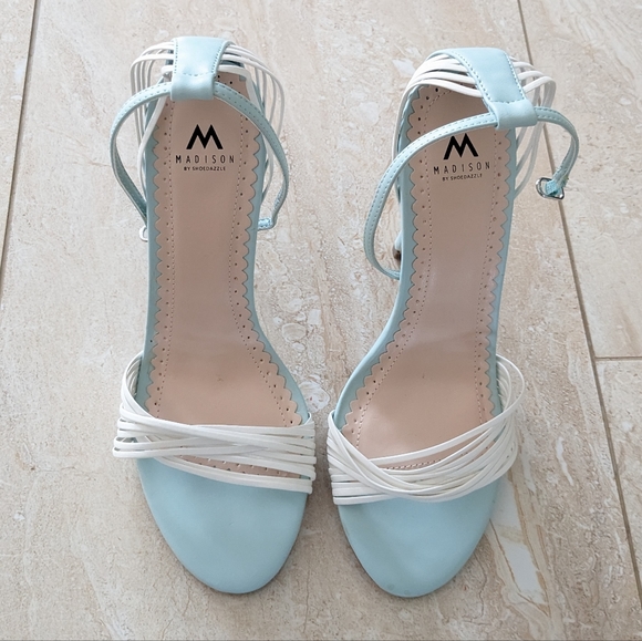 Madison by ShoeDazzle  Charissa White/ Harbor Sea Light Blue stiletto 7.5 - Picture 2 of 4